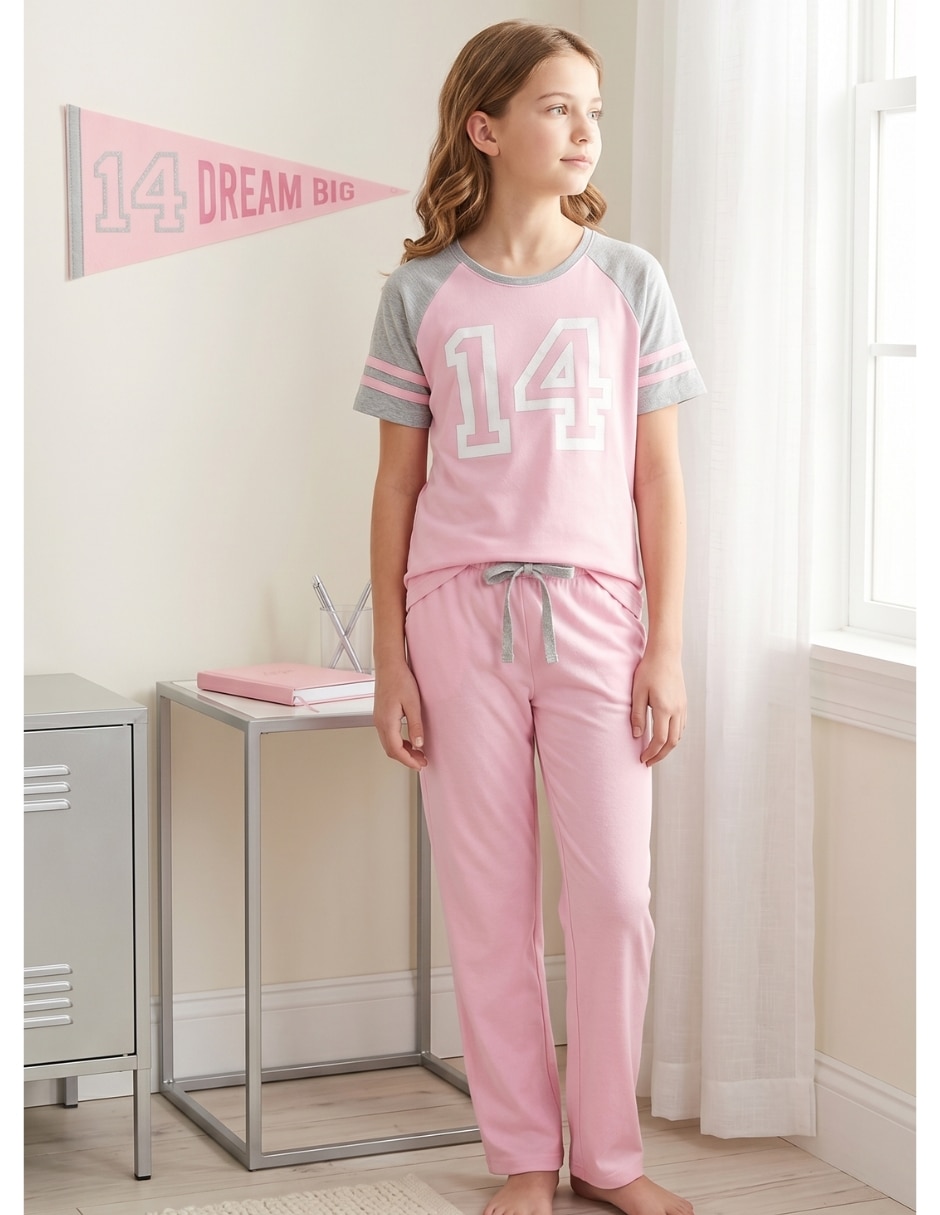 Conjunto pijama Whispers College para niña