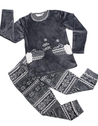 Conjunto pijama para niña Conjunto pijama para niña