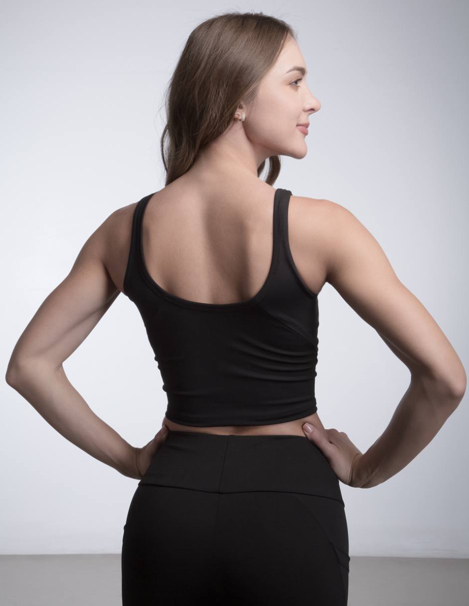 Top deportivo mujer 2